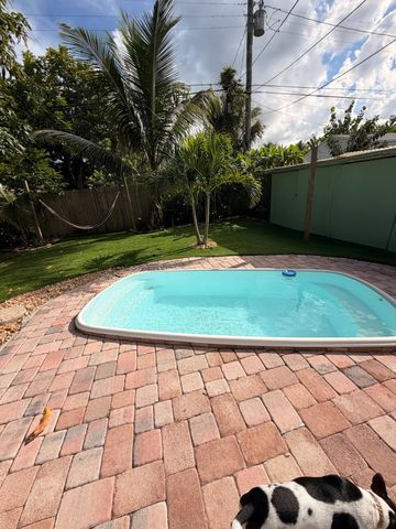 175 E 24TH Street, Riviera Beach, FL 33404