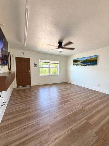 175 E 24TH Street, Riviera Beach, FL 33404