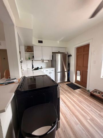 175 E 24TH Street, Riviera Beach, FL 33404