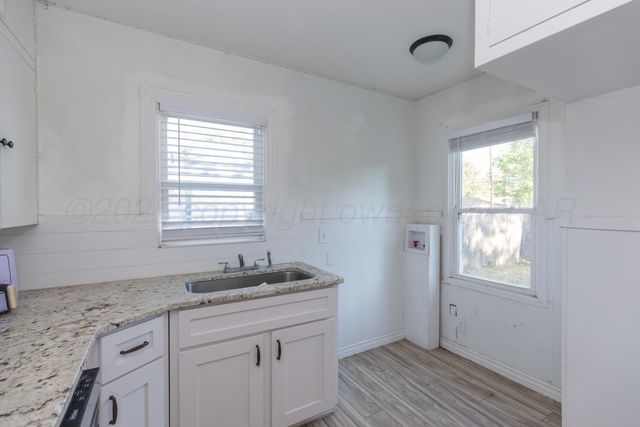 1214 SW 12TH Avenue, Amarillo, TX 79102