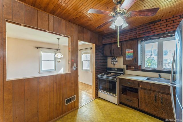 211 Norfeld Boulevard, Elmont, NY 11003