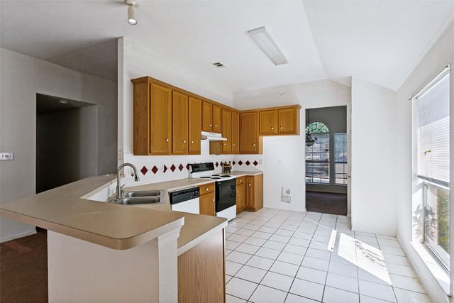 5312 Paulie Drive, Denton, TX 76208