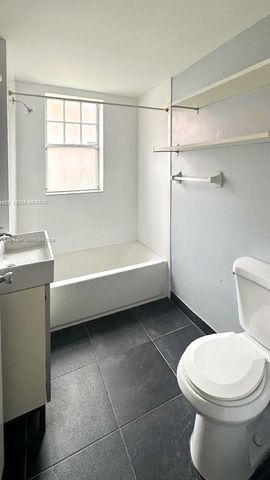754 Meridian Avenue 15, Miami Beach, FL 33139