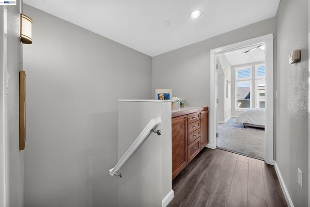 206 Grayson Ter, San Jose, CA 95126