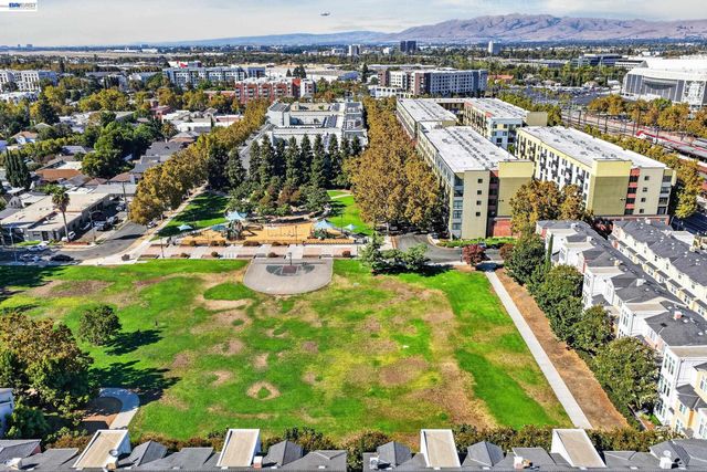 206 Grayson Ter, San Jose, CA 95126