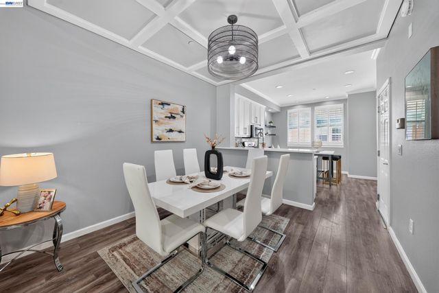 206 Grayson Ter, San Jose, CA 95126