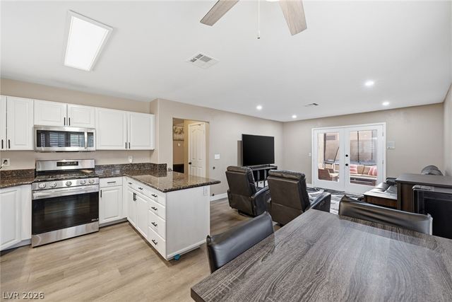 7632 Oyster Cove Drive, Las Vegas, NV 89128