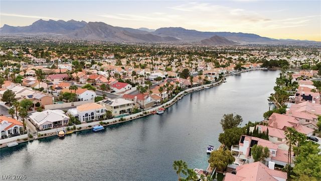 7632 Oyster Cove Drive, Las Vegas, NV 89128