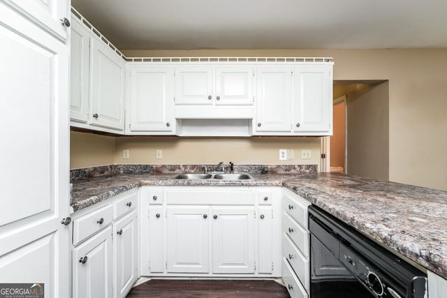 3550 Spring Creek Circle, Snellville, GA 30039