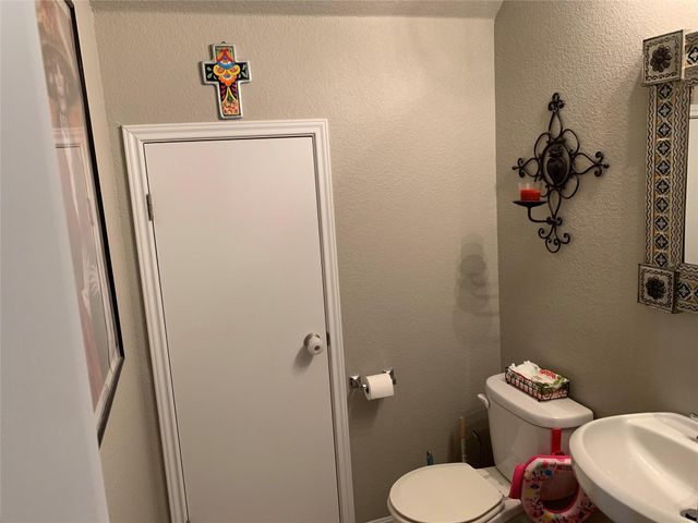 779 Hometown PKWY, Kyle, TX 78640