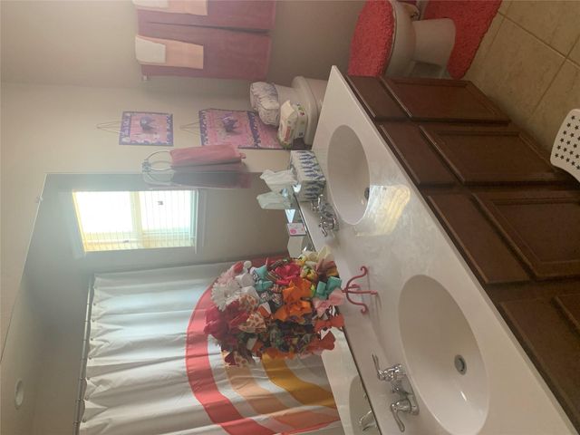 779 Hometown PKWY, Kyle, TX 78640