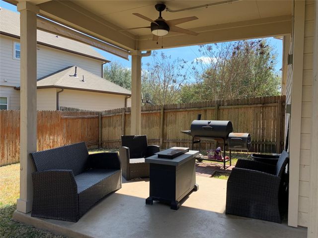 779 Hometown PKWY, Kyle, TX 78640