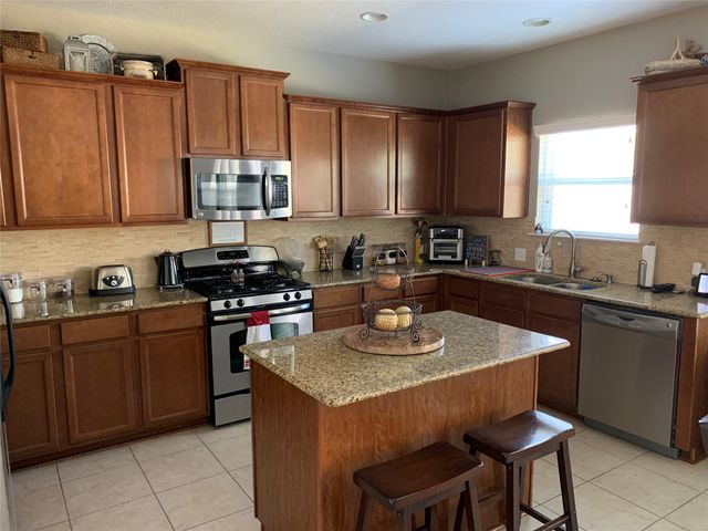 779 Hometown PKWY, Kyle, TX 78640
