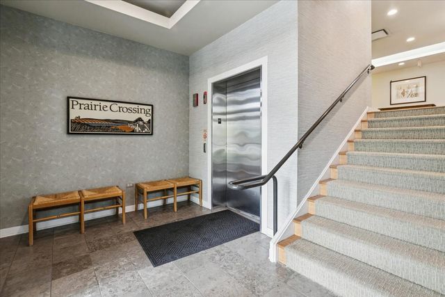 977 Harris Road 34, Grayslake, IL 60030