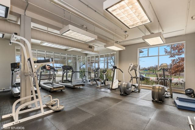 977 Harris Road 34, Grayslake, IL 60030