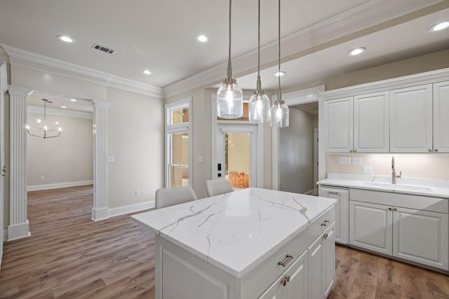 38 Emerald Row, Hattiesburg, MS 39402