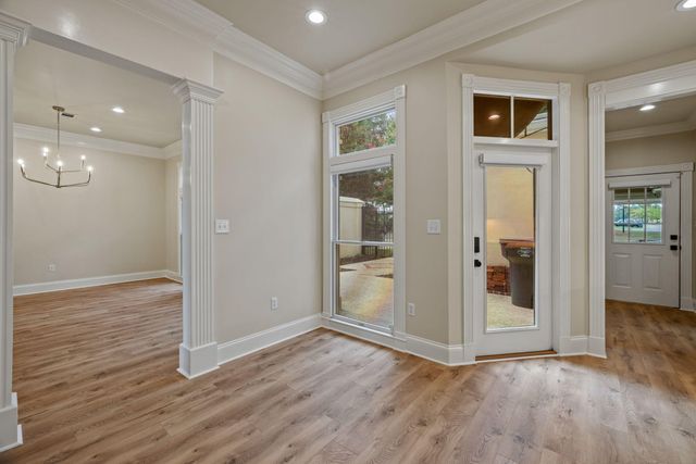 38 Emerald Row, Hattiesburg, MS 39402