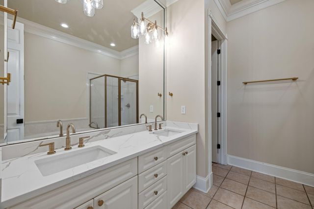 38 Emerald Row, Hattiesburg, MS 39402