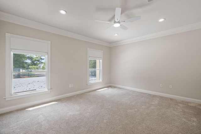 38 Emerald Row, Hattiesburg, MS 39402