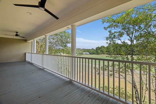 38 Emerald Row, Hattiesburg, MS 39402