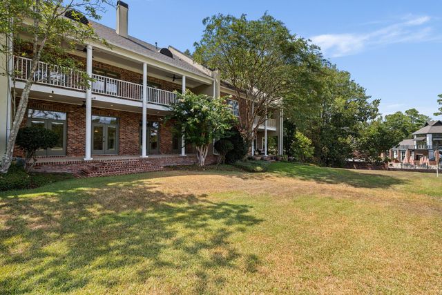 38 Emerald Row, Hattiesburg, MS 39402