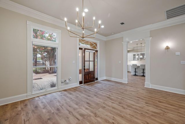 38 Emerald Row, Hattiesburg, MS 39402