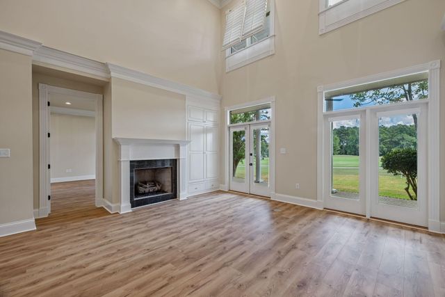 38 Emerald Row, Hattiesburg, MS 39402