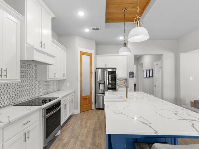 1515 Horseshoe Court, Justin, TX 76247