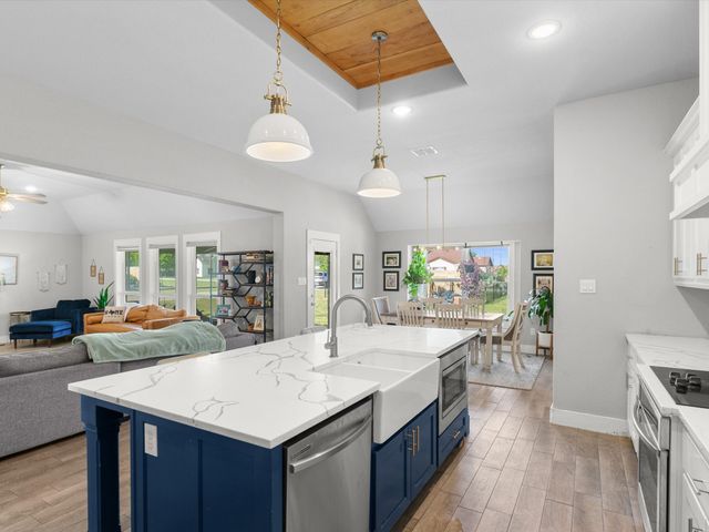 1515 Horseshoe Court, Justin, TX 76247