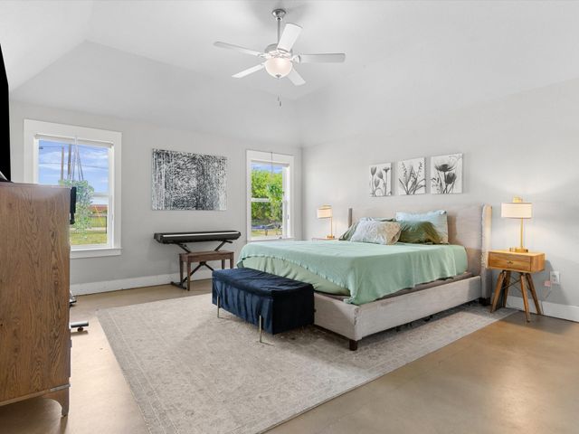 1515 Horseshoe Court, Justin, TX 76247