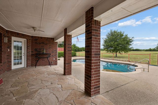 4210 Whitehead Road, Midlothian, TX 76065