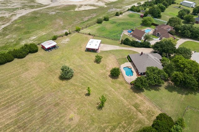 4210 Whitehead Road, Midlothian, TX 76065