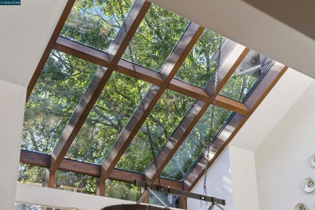 85 La Cuesta Rd., Orinda, CA 94563