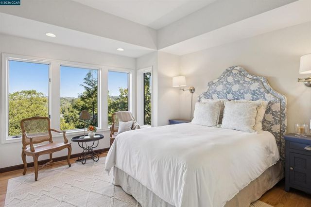 85 La Cuesta Rd., Orinda, CA 94563