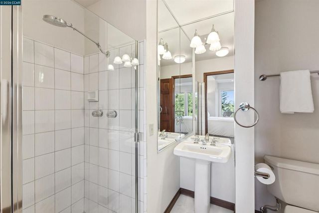 85 La Cuesta Rd., Orinda, CA 94563