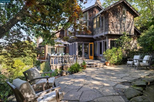 85 La Cuesta Rd., Orinda, CA 94563