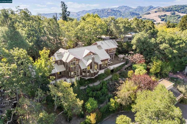 85 La Cuesta Rd., Orinda, CA 94563