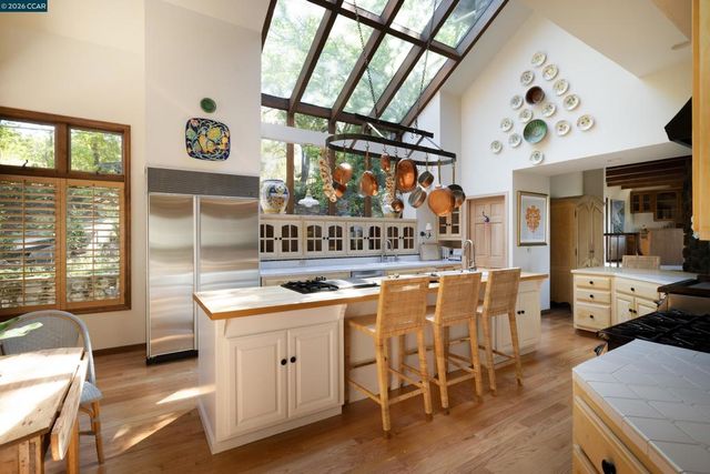 85 La Cuesta Rd., Orinda, CA 94563