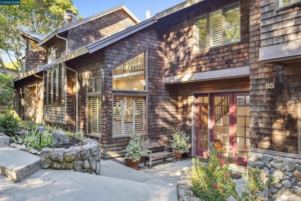 85 La Cuesta Rd., Orinda, CA 94563