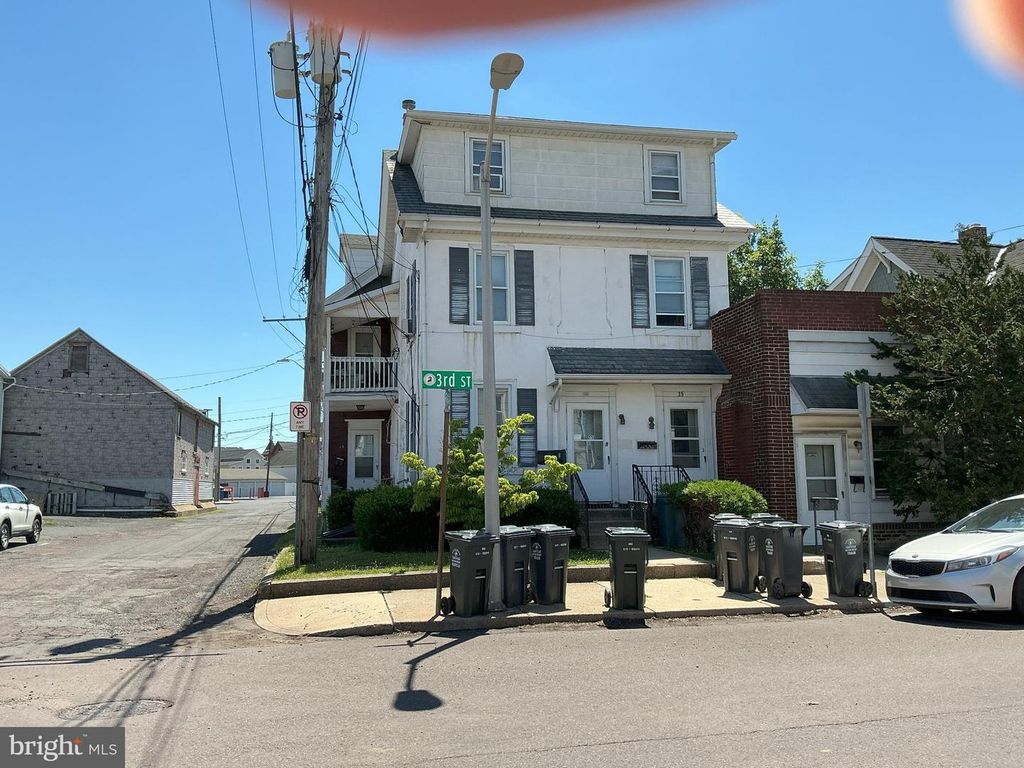 15 S 3RD ST, QUAKERTOWN, PA 18951 — photo 2
