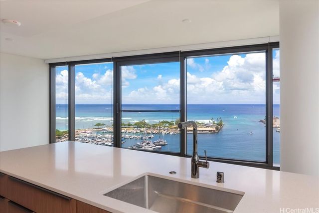 333 Ward Avenue 1903, Honolulu, HI 96814