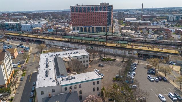 54 W Cherry St 106, Rahway City, NJ 07065