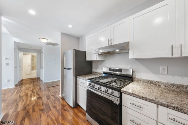 54 W Cherry St 106, Rahway City, NJ 07065