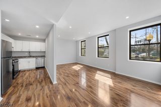 54 W Cherry St 106, Rahway City, NJ 07065