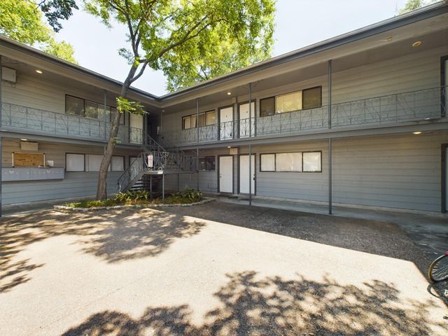 803 W 28th ST 206, Austin, TX 78705