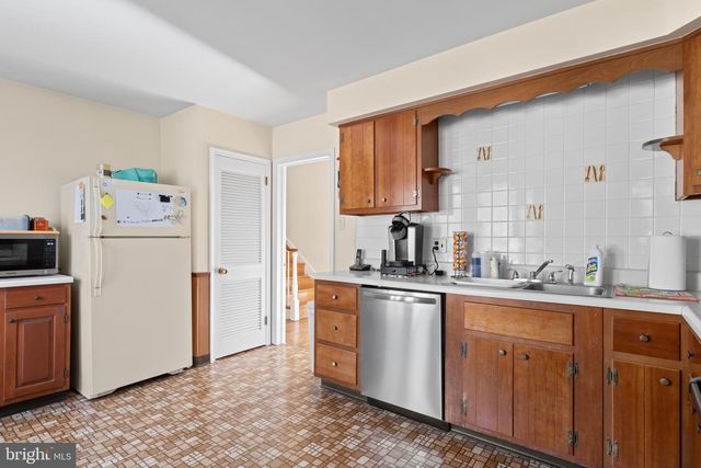 610 WADE AVE, Horsham, PA 19044