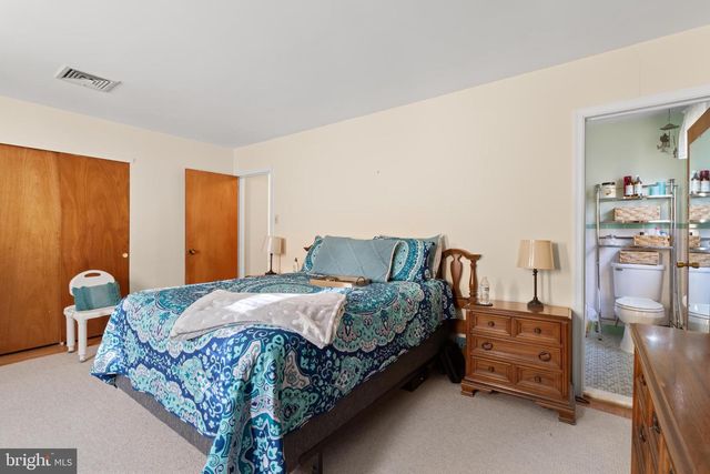 610 WADE AVE, Horsham, PA 19044