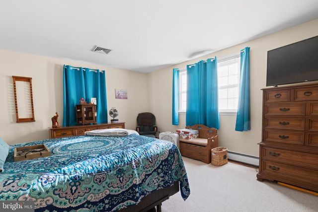 610 WADE AVE, Horsham, PA 19044