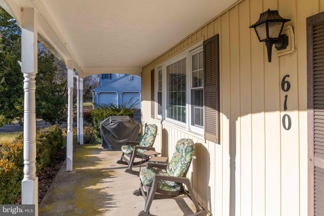 610 WADE AVE, Horsham, PA 19044