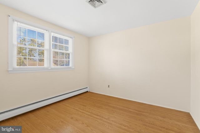 610 WADE AVE, Horsham, PA 19044